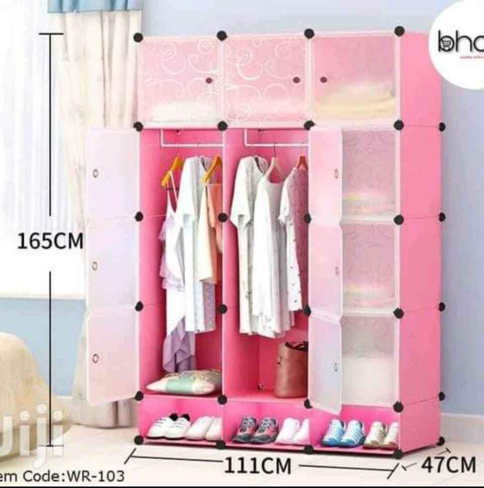 Plastic wardrobe three columns - View 3