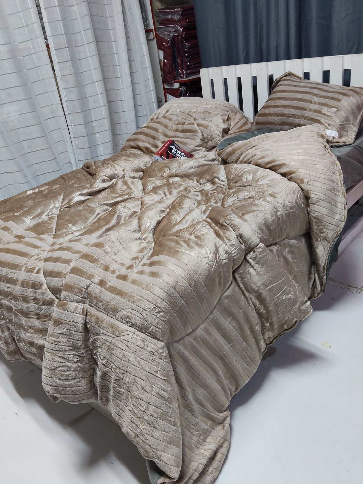 Super Soft silk Duvet - View 2