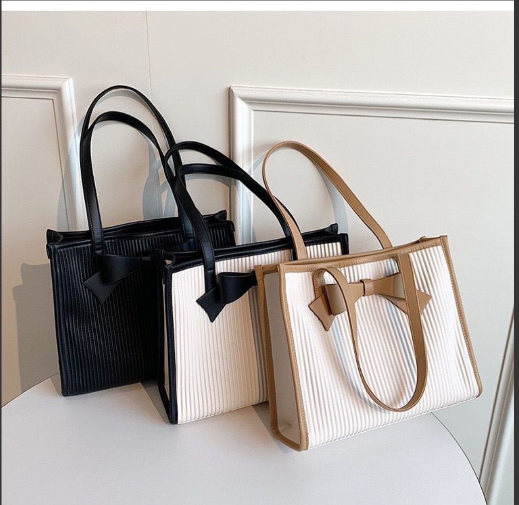 Leather bag